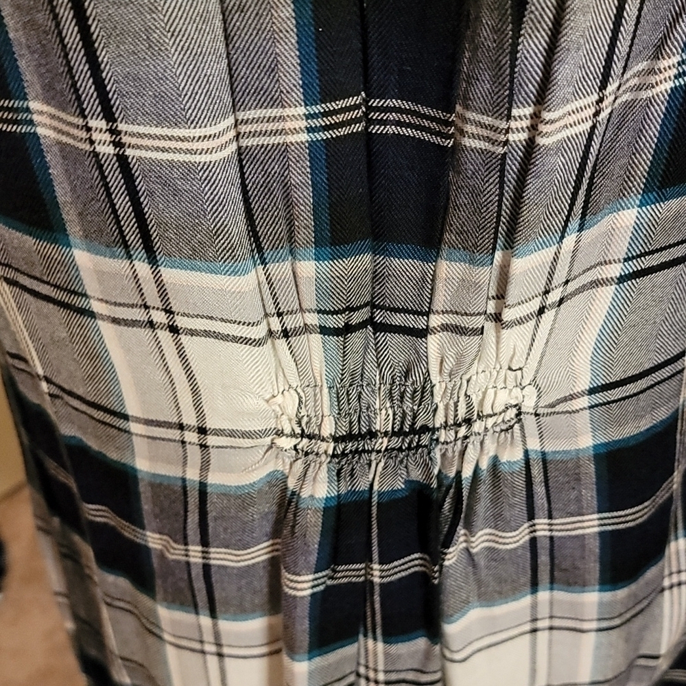 Jessica Simpson plaid top - Picture 4 of 5